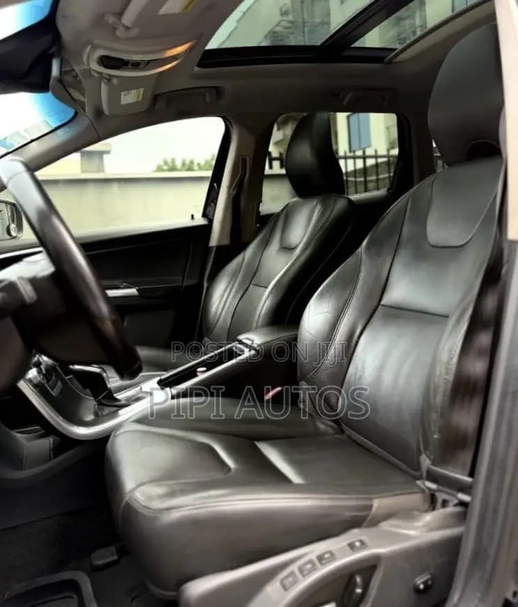 Volvo XC60 T5 Drive-E FWD 2016 Black