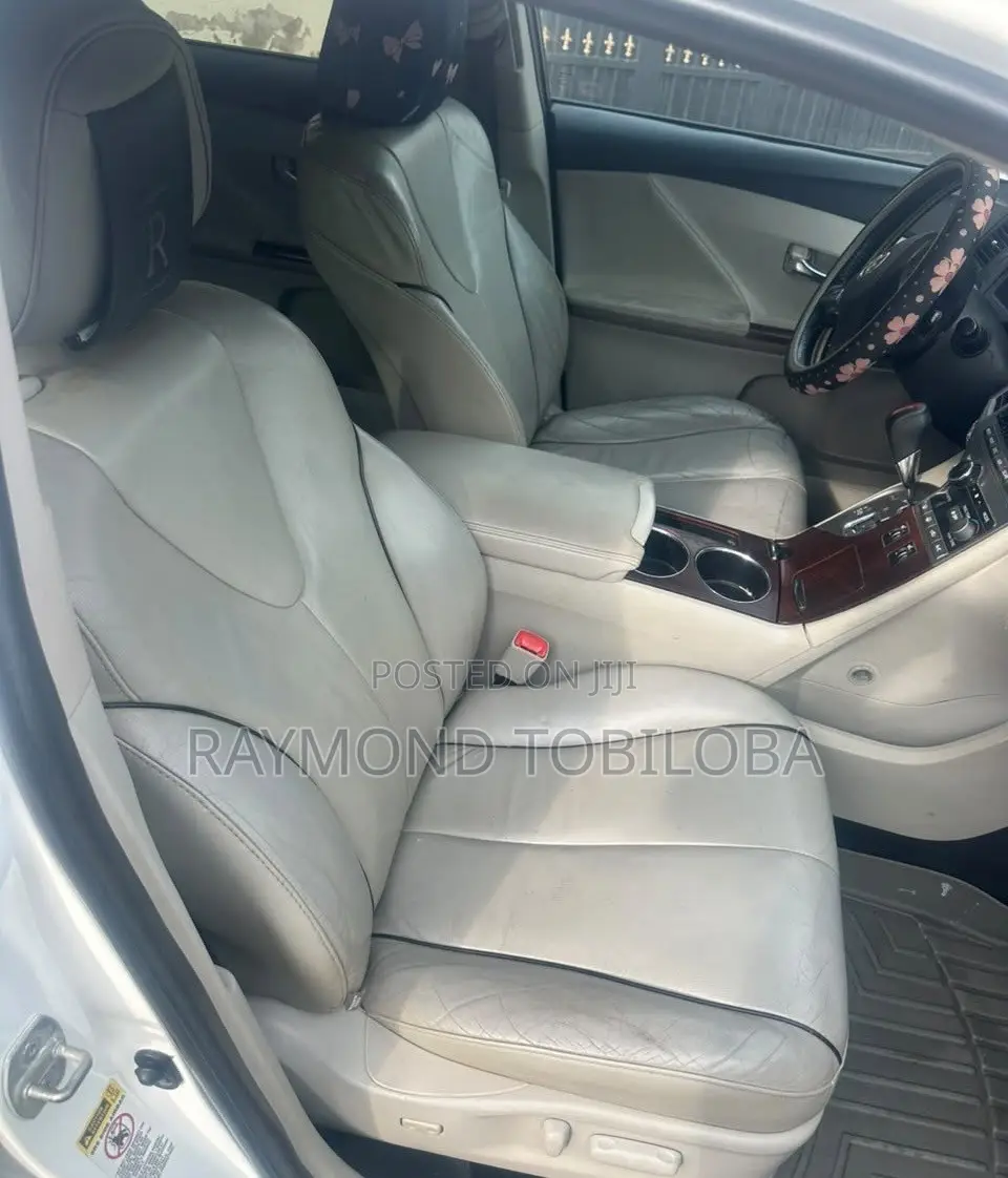 Toyota Venza 2012 White
