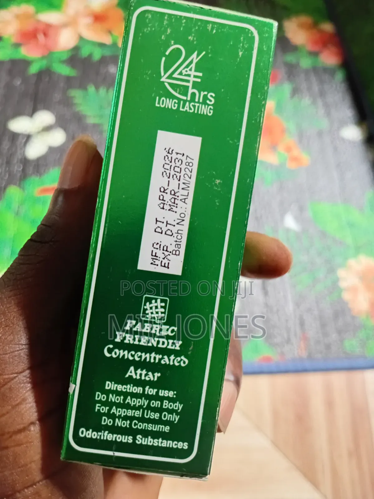 Almas Munjool 25ml Attar Roll-on Packaging
