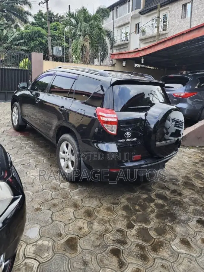 Toyota RAV4 2012 Black