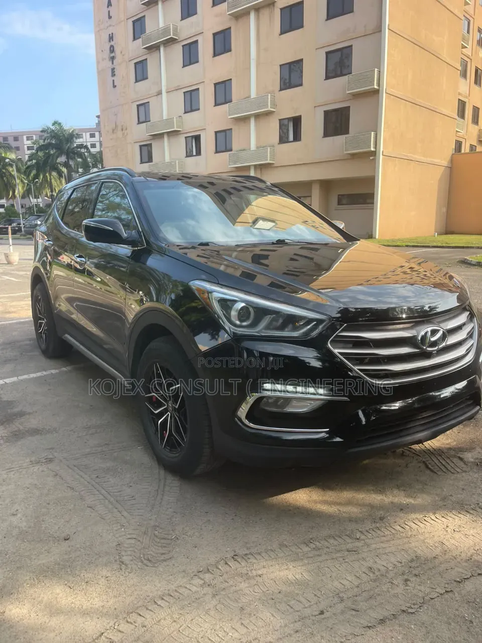 Hyundai Santa Fe SE Ultimate AWD 2018 Black