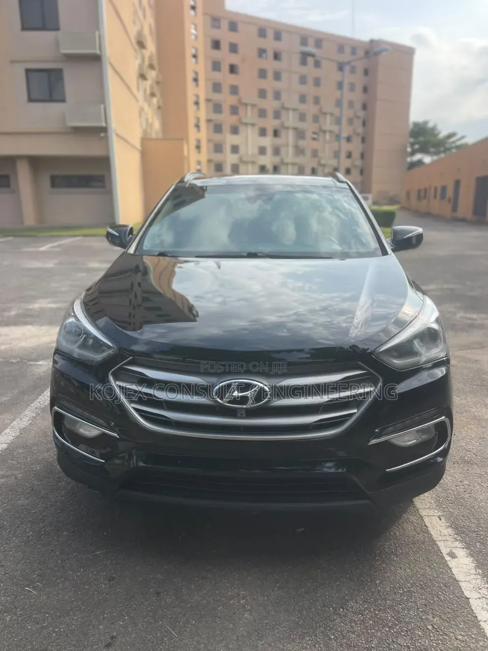 Hyundai Santa Fe SE Ultimate AWD 2018 Black