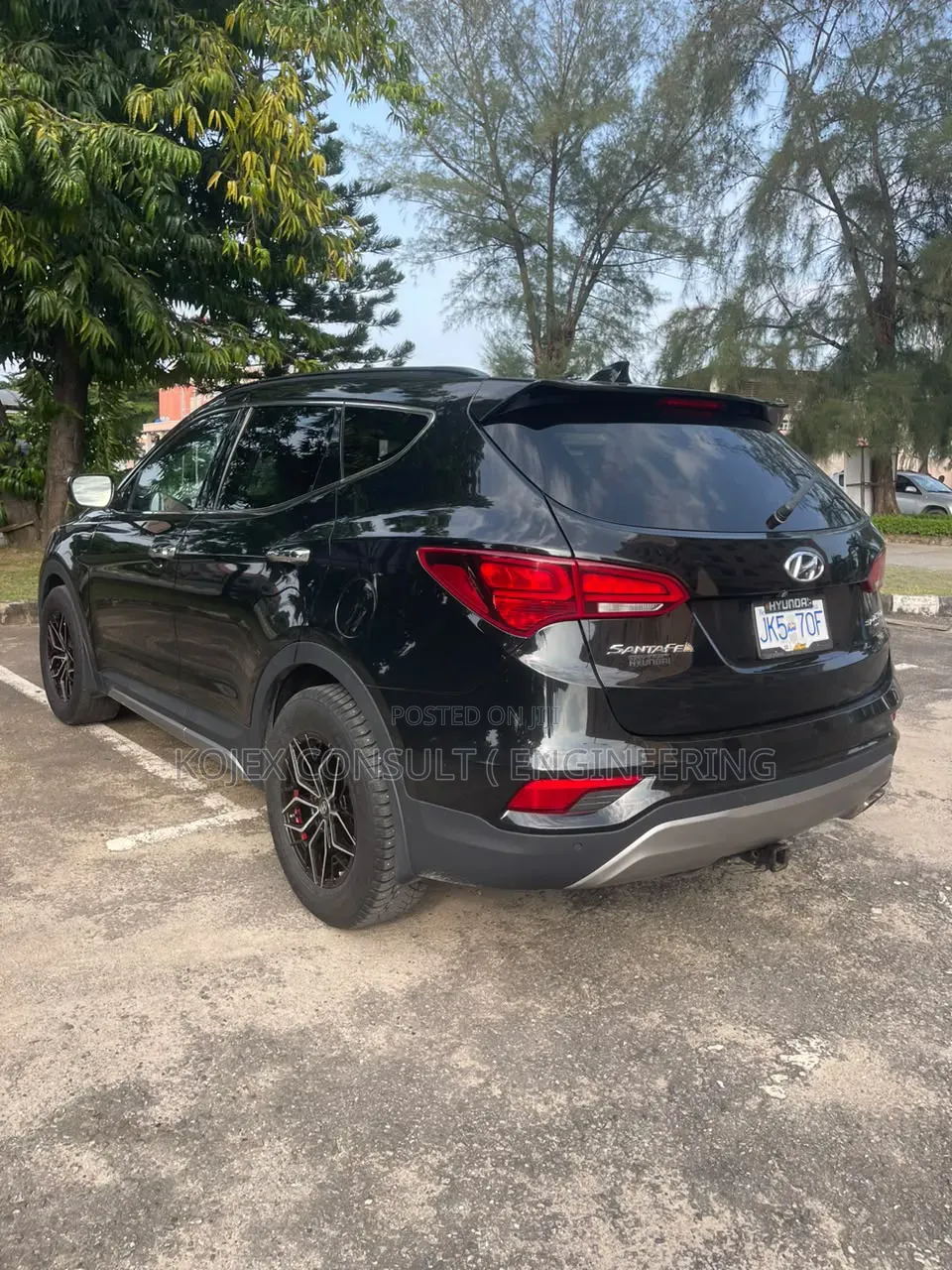 Hyundai Santa Fe SE Ultimate AWD 2018 Black