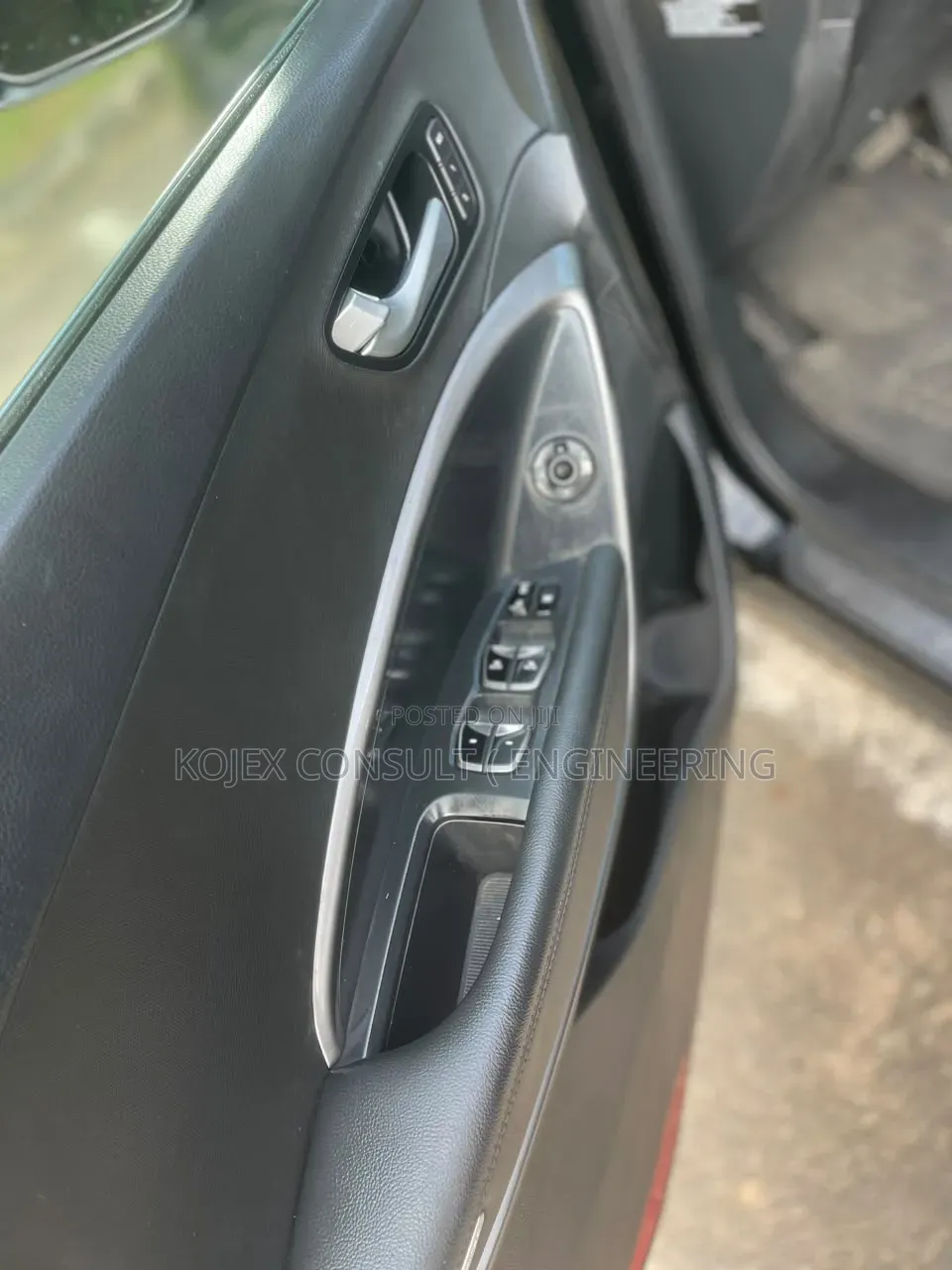 Hyundai Santa Fe SE Ultimate AWD 2018 Black