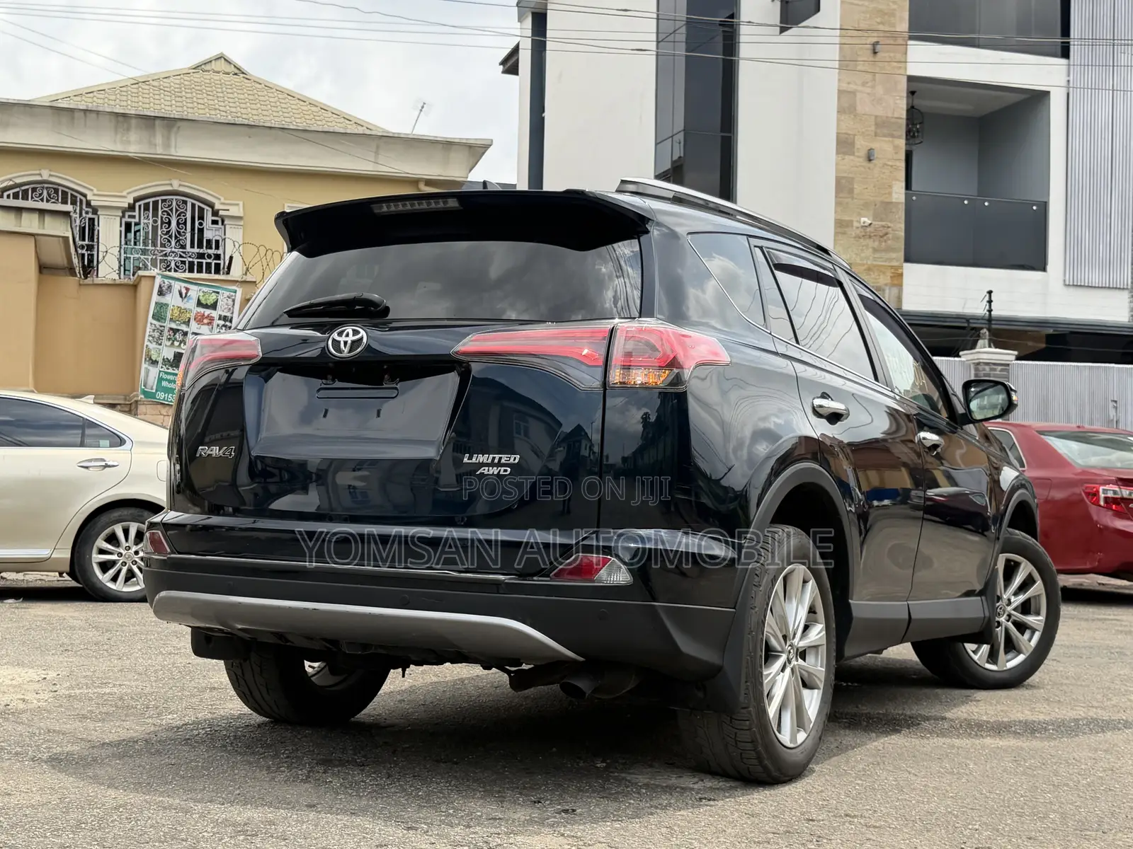 Toyota RAV4 Platinum 4dr SUV AWD (2.5L 4cyl 6A) 2018 Blue