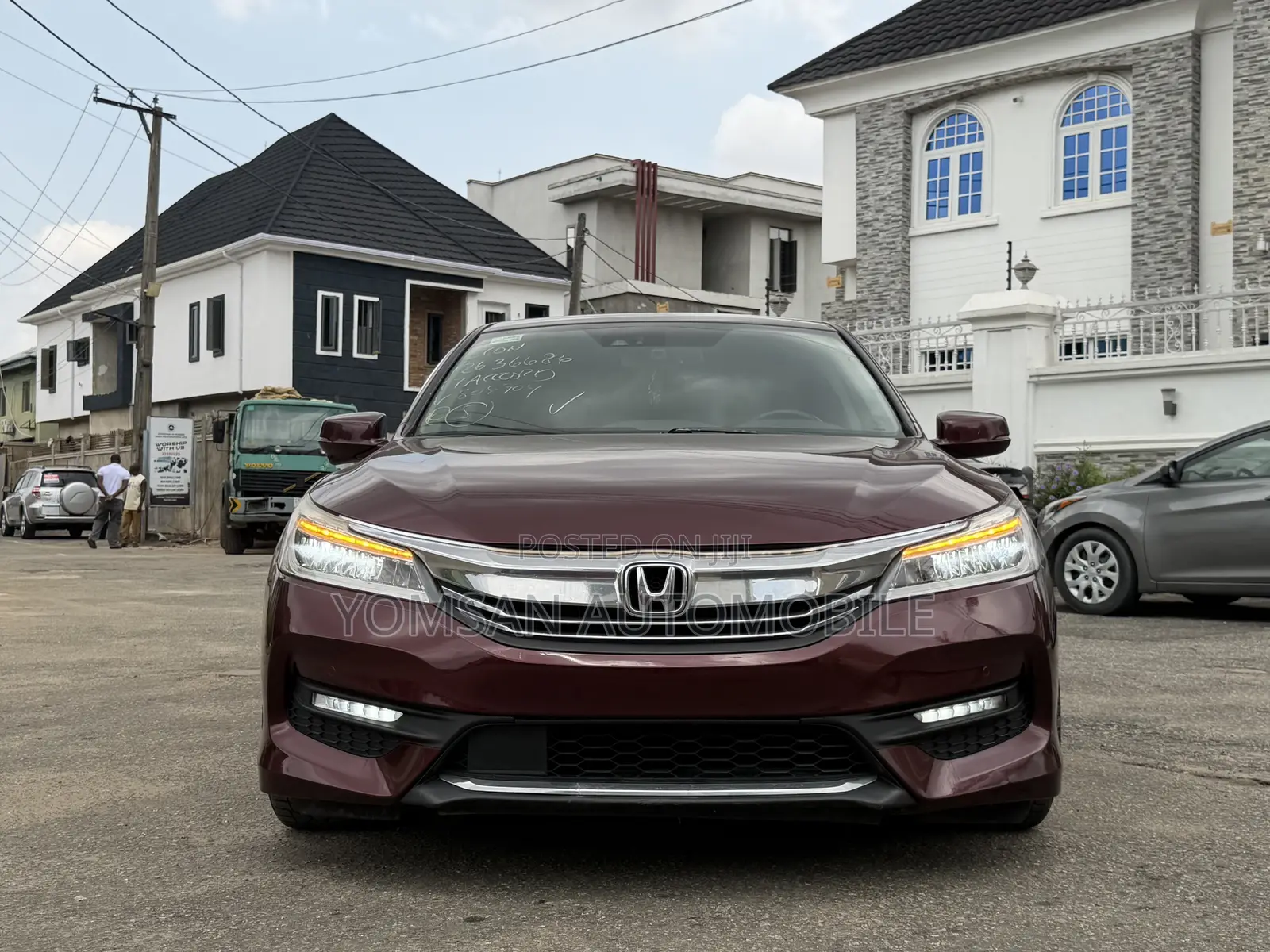 Honda Accord Touring V6 4dr Sedan FWD (3.5L 6cyl 6A) 2017 Burgundy