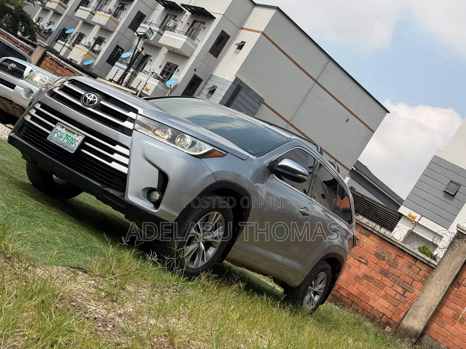Toyota Highlander XLE 4dr SUV (3.5L 6cyl 6A) 2015 Gray
