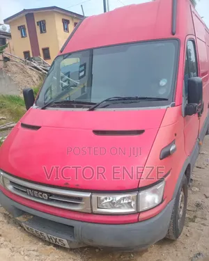 Iveco Daily 2012 Red