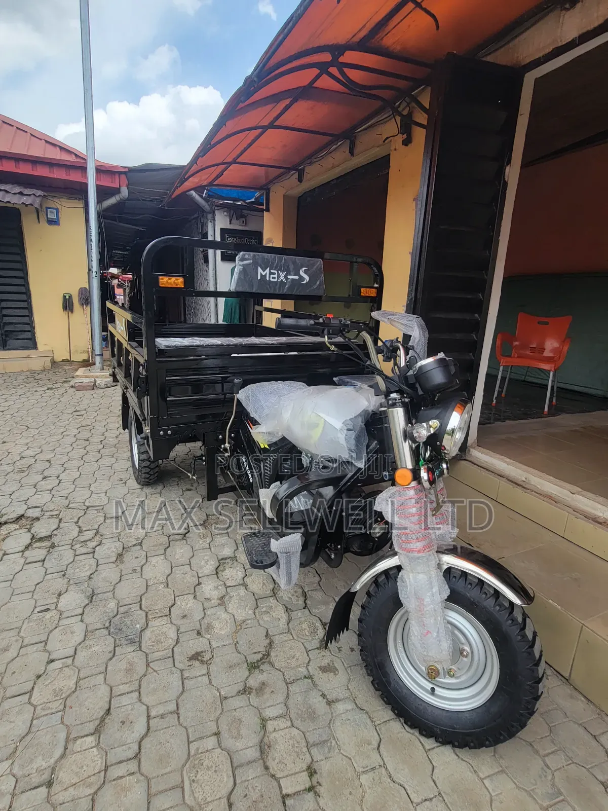 New Max-S 2026 Black