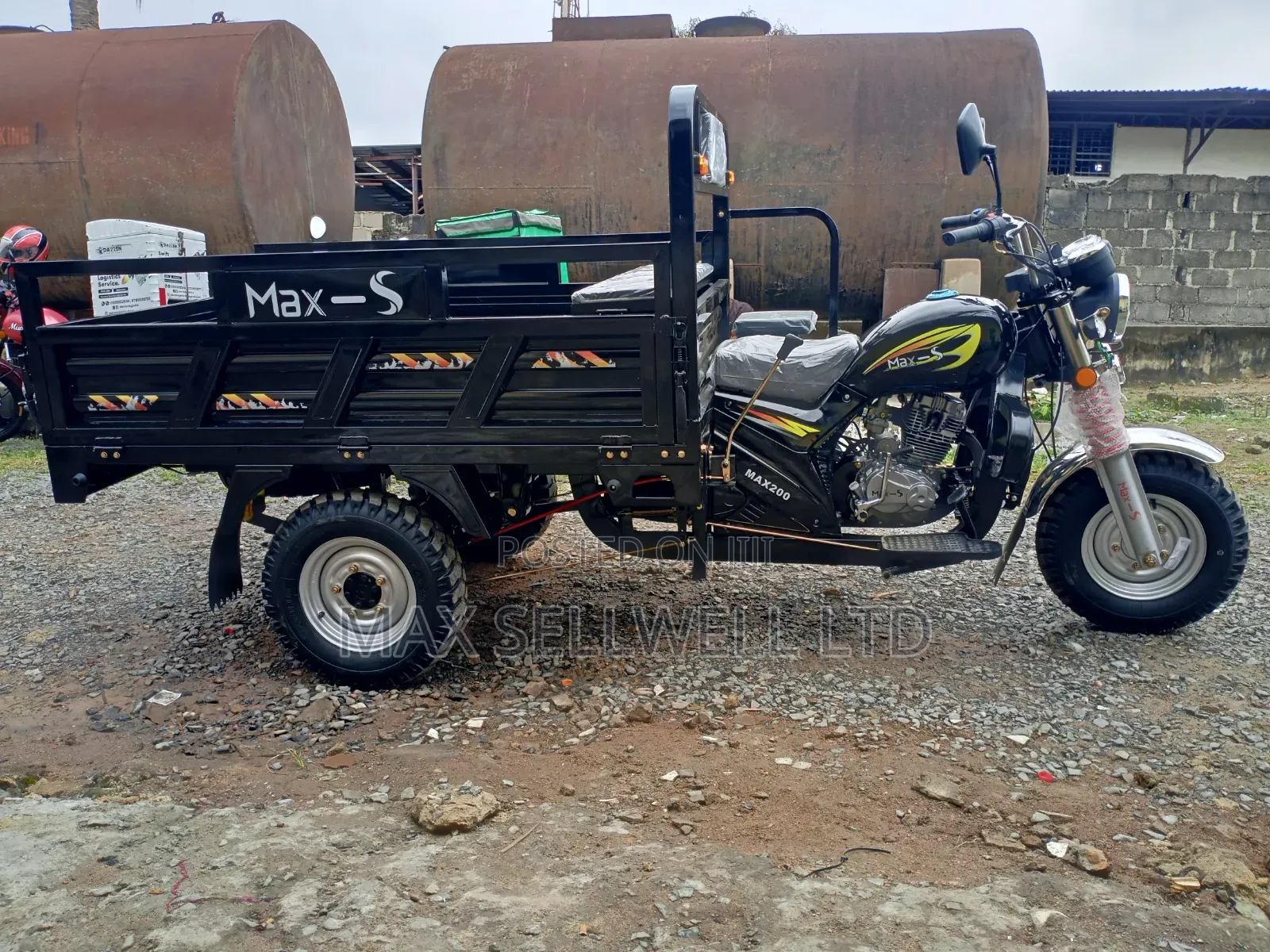 New Max-S Max-S 200 2026 Black