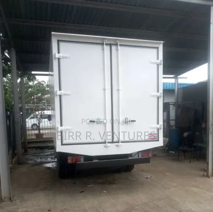Truck for Cargo Transfers Between Cities