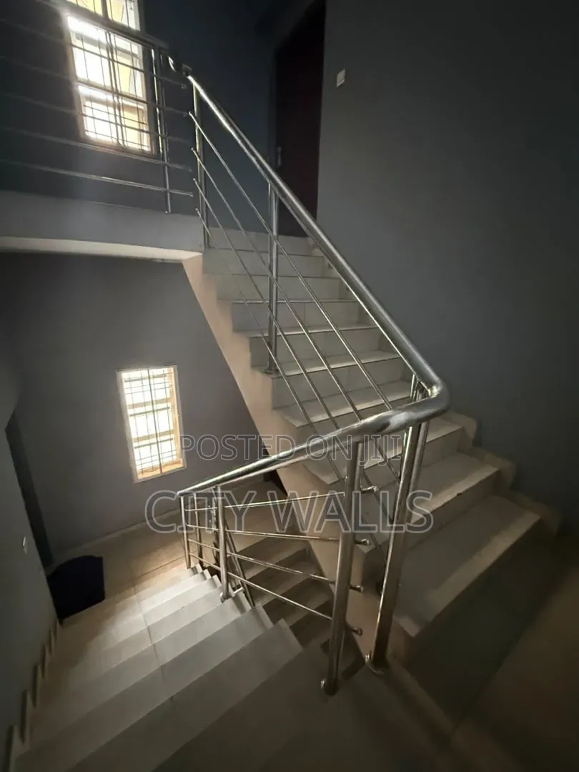 3bdrm Block of Flats in Oral Estate, Lekki Phase 1 for rent