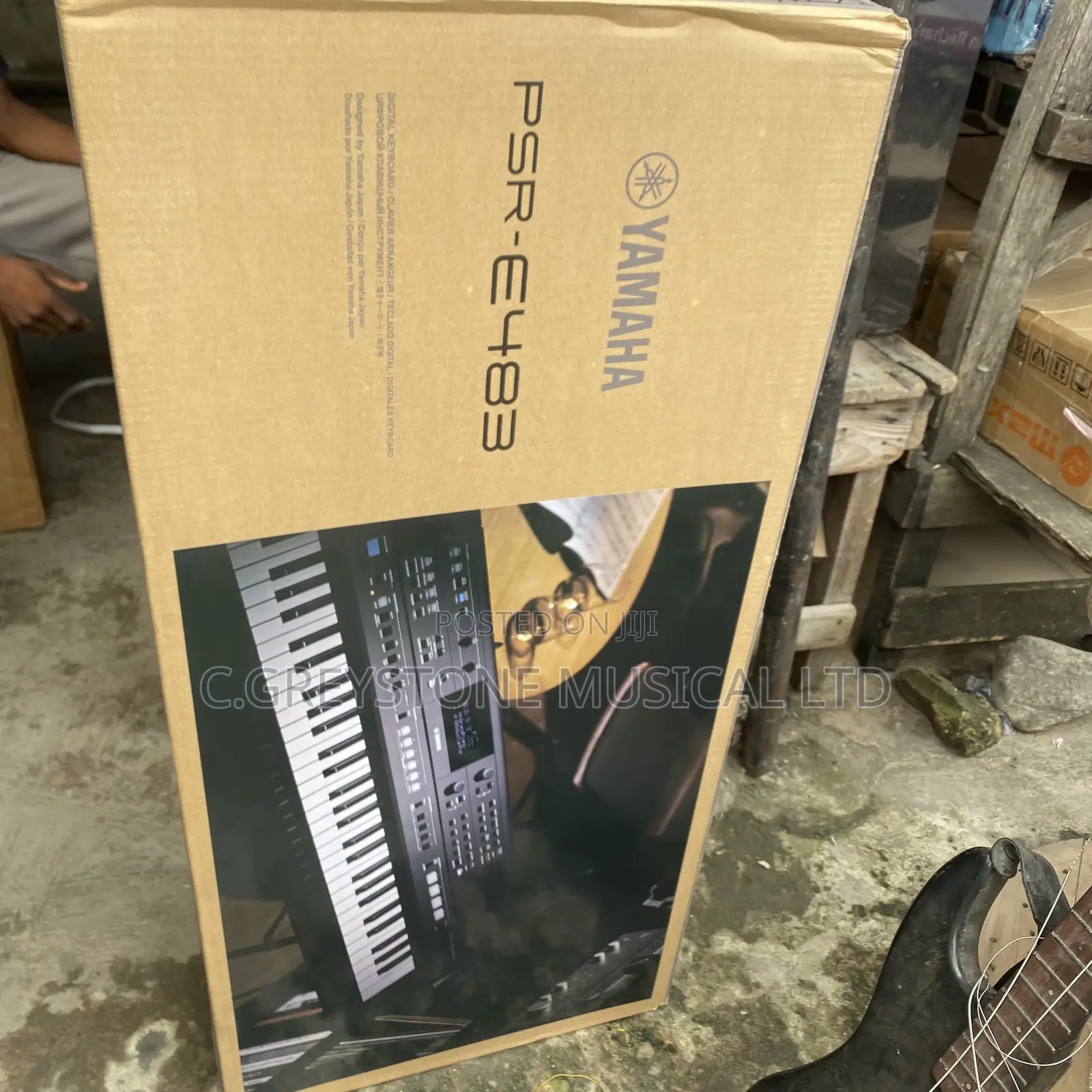 Yamaha Keyboard PSR E483