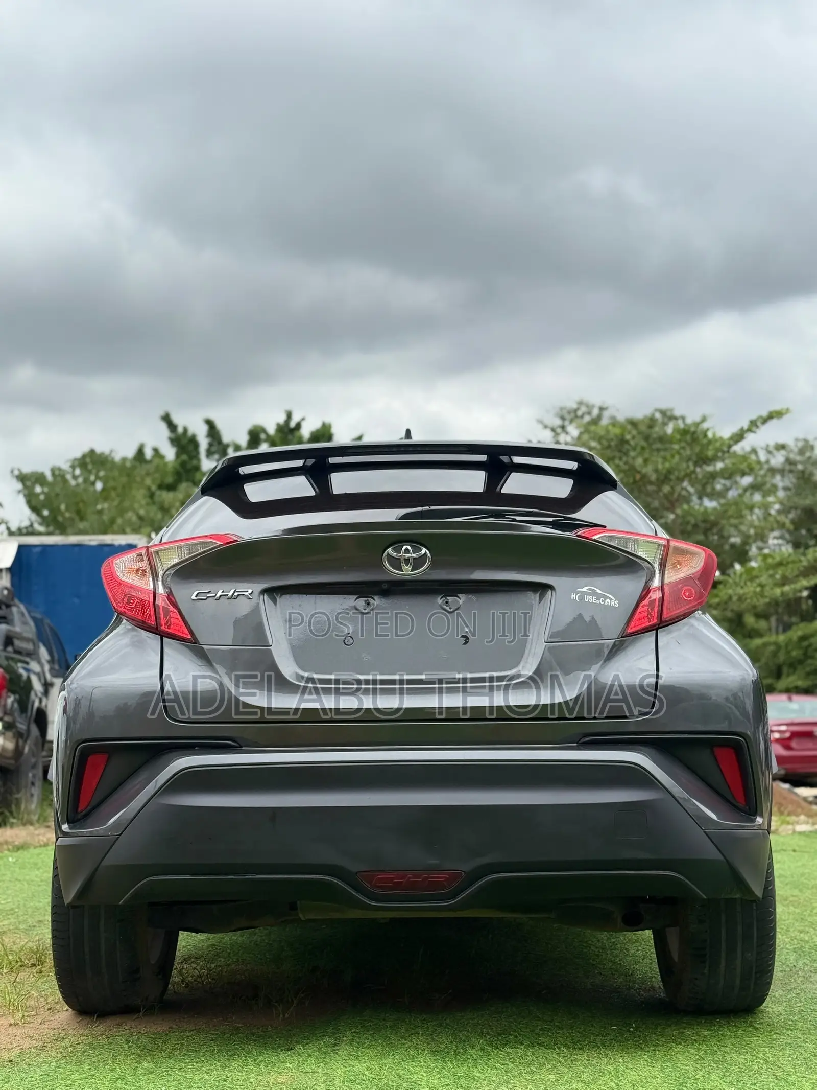 Toyota C-HR XLE FWD Sport Utility (2.0L 4cyl 2AM) 2018 Gray