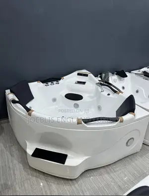 Jacuzzi Double and Curve