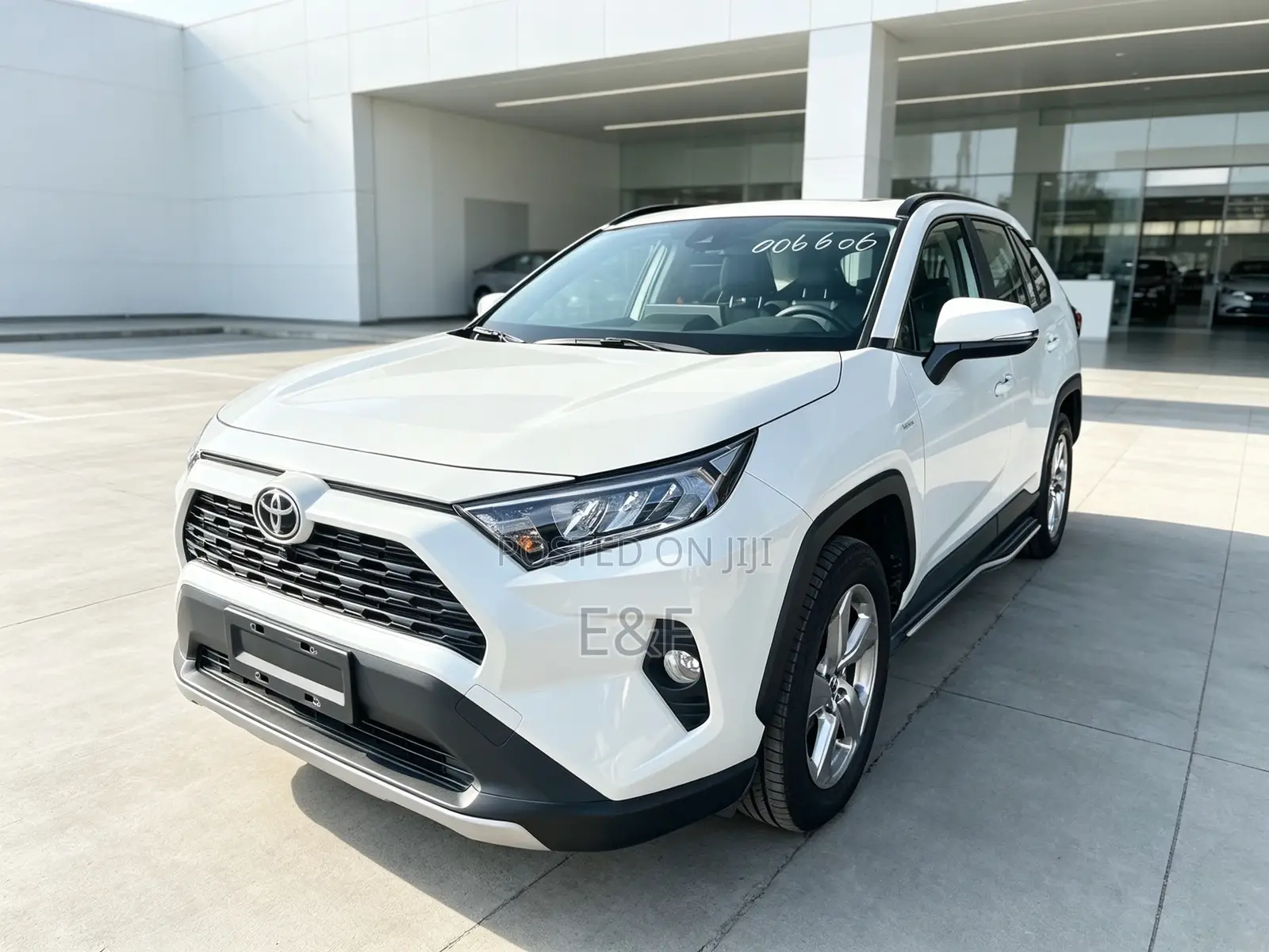 Toyota RAV4 2020 White