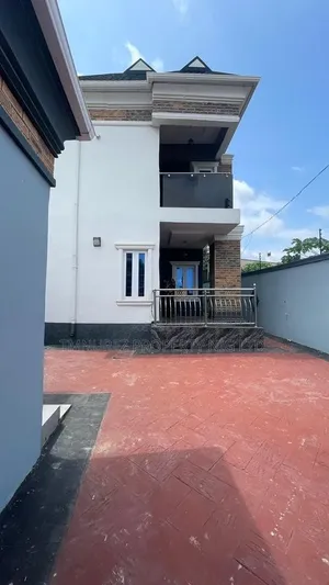 4bdrm Duplex in Ikorodu Garage for sale