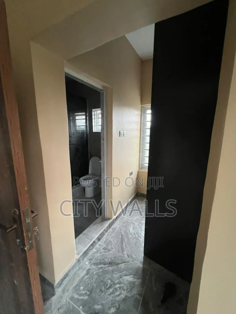 6bdrm Duplex in Cooperative Estate, Badore for sale