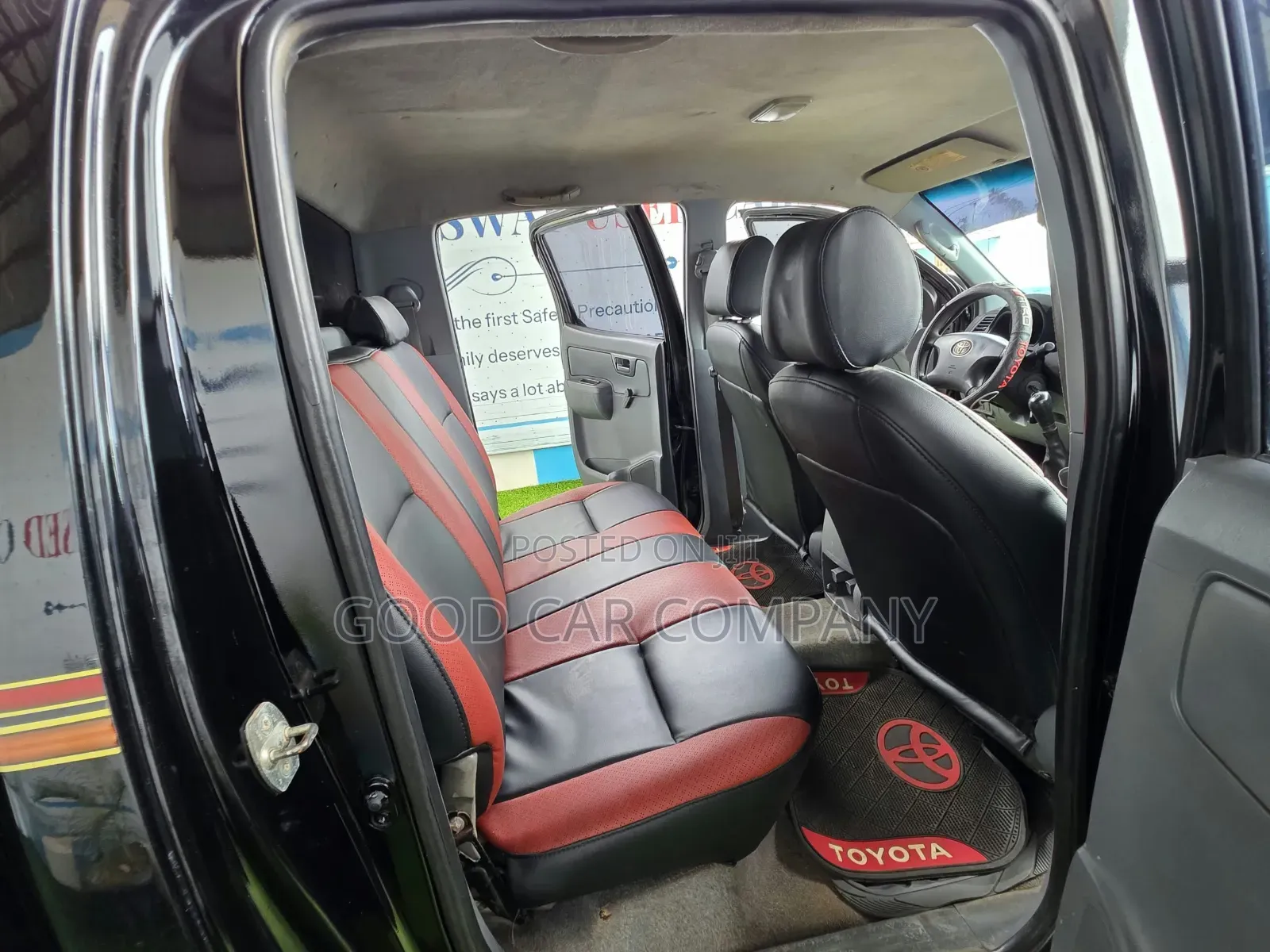 Toyota Hilux 2011 Black
