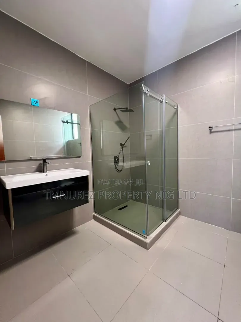 5bdrm Duplex in GRA Phase 1 for sale
