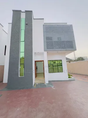 4bdrm Duplex in Berger for sale