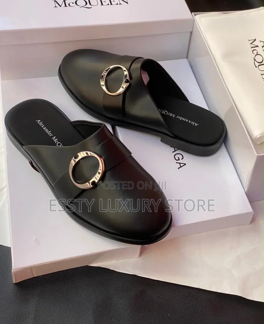 High Quality Luxury McQueen Half Shoe