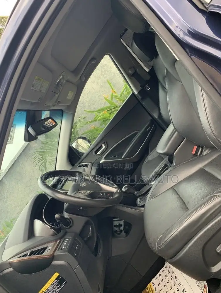 Hyundai Santa Fe Limited FWD 2016 Blue