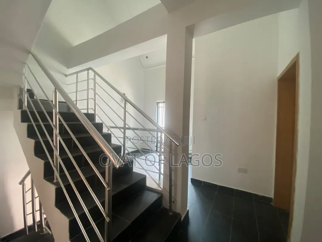 4bdrm Duplex in Ikate for rent