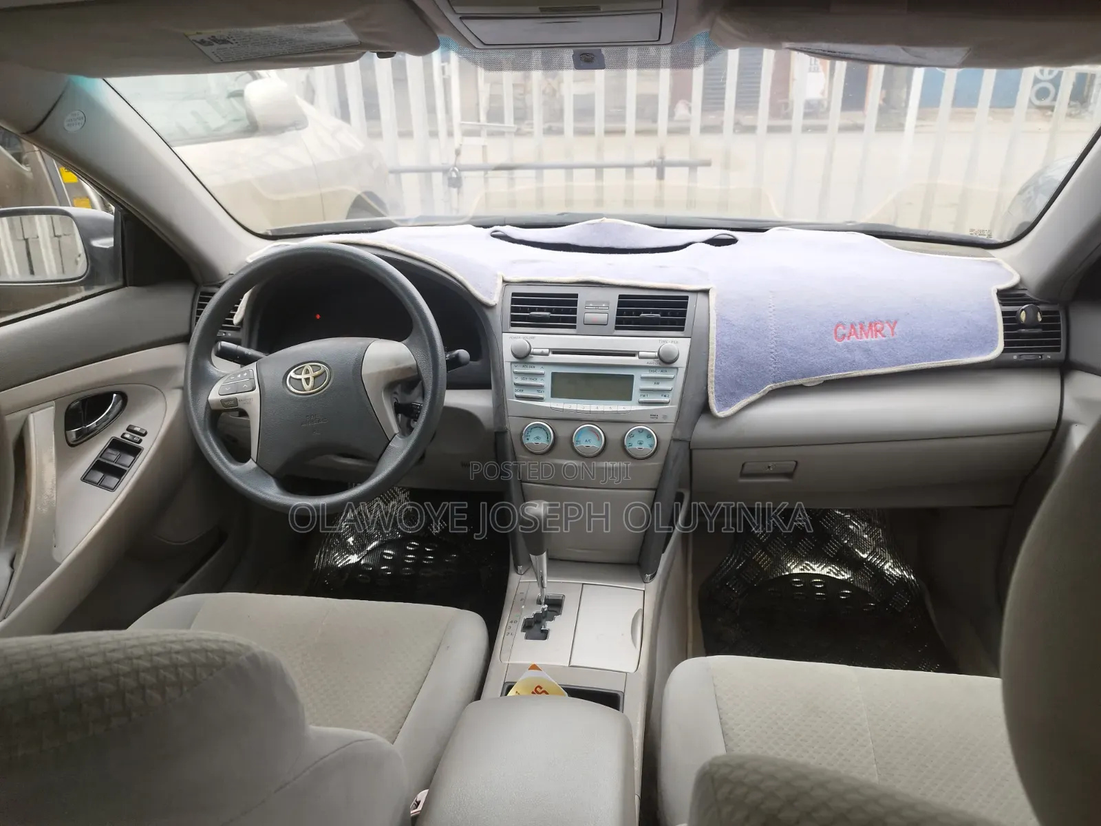 Toyota Camry LE 4dr Sedan (2.4L 4cyl 5A) 2009 Gray