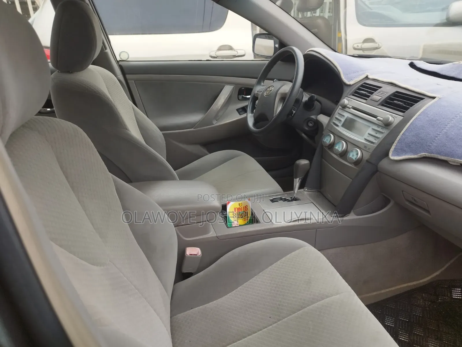 Toyota Camry LE 4dr Sedan (2.4L 4cyl 5A) 2009 Gray