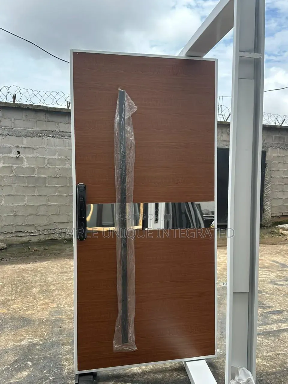 Very Strong Security Pivot Door Perfect for a Hotel,home
