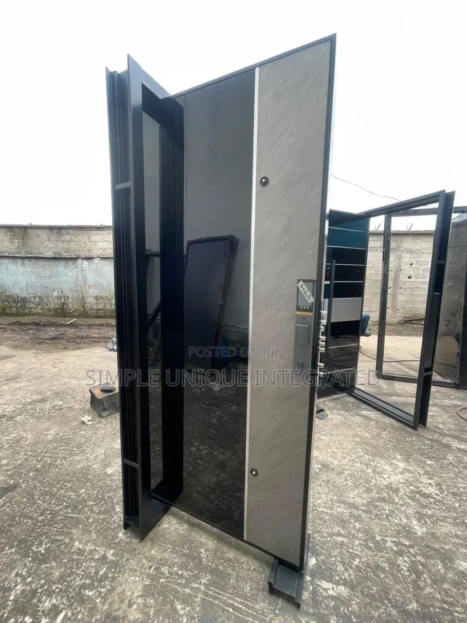 Very Strong Security Pivot Door Perfect for a Hotel,home
