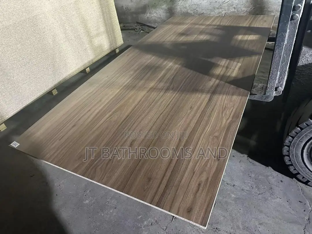2.4 Marine Board Mac