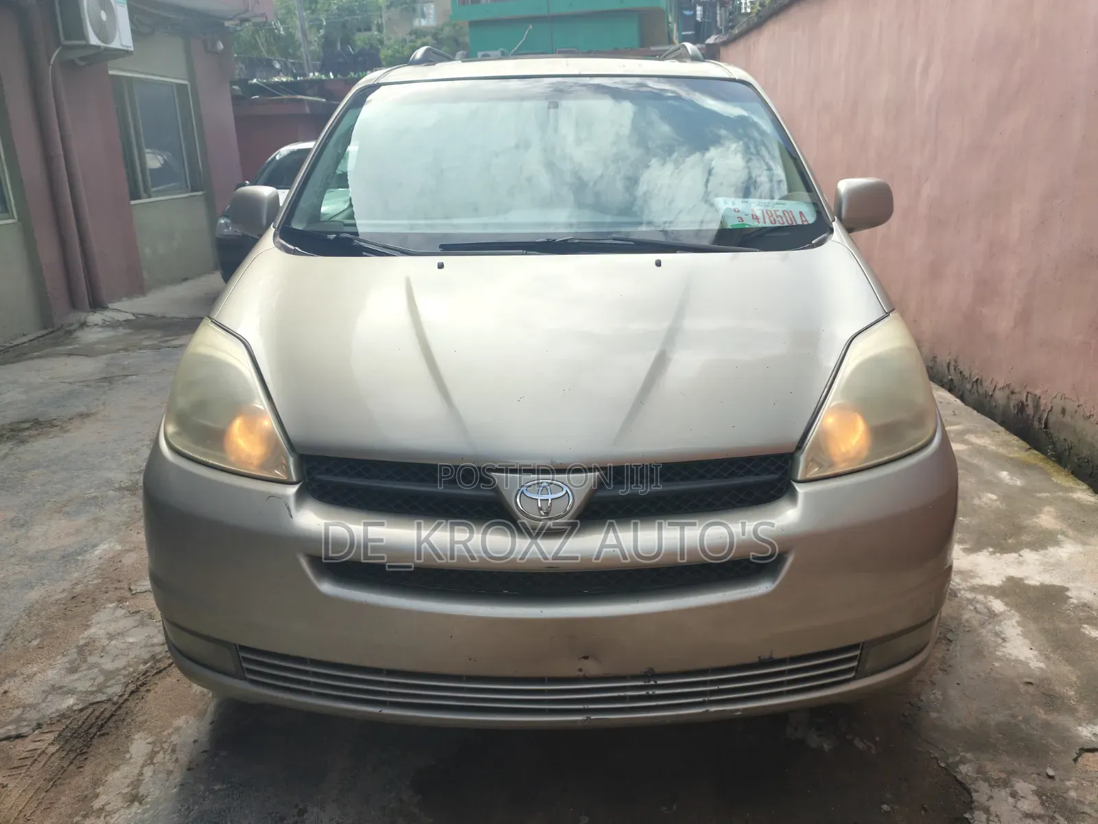 Toyota Sienna XLE AWD (3.3L V6 5A) 2004 Gold