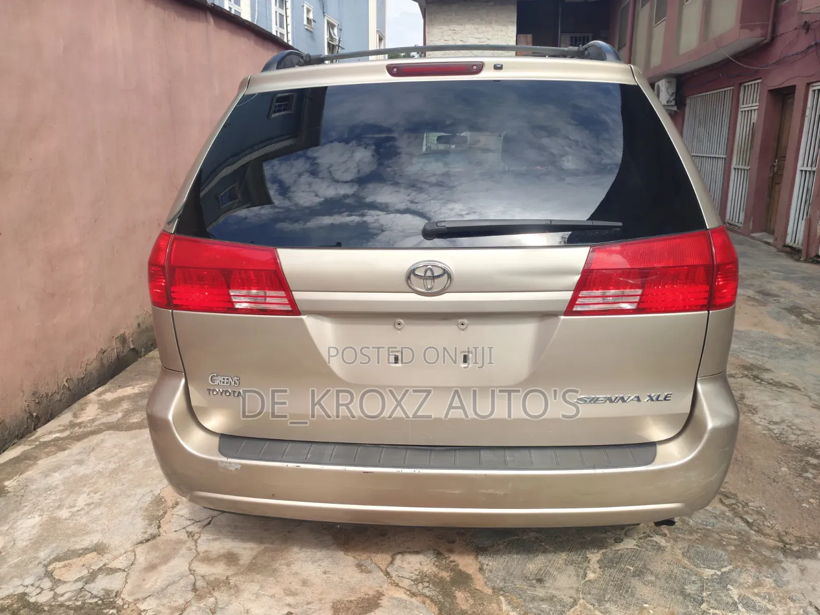 Toyota Sienna XLE AWD (3.3L V6 5A) 2004 Gold