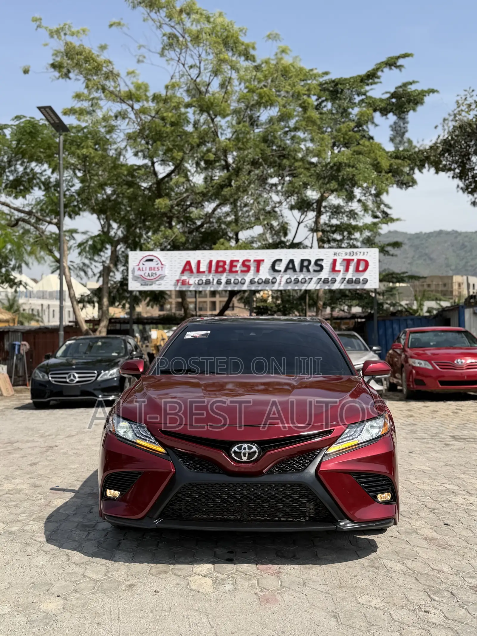 Toyota Camry 2018 Red
