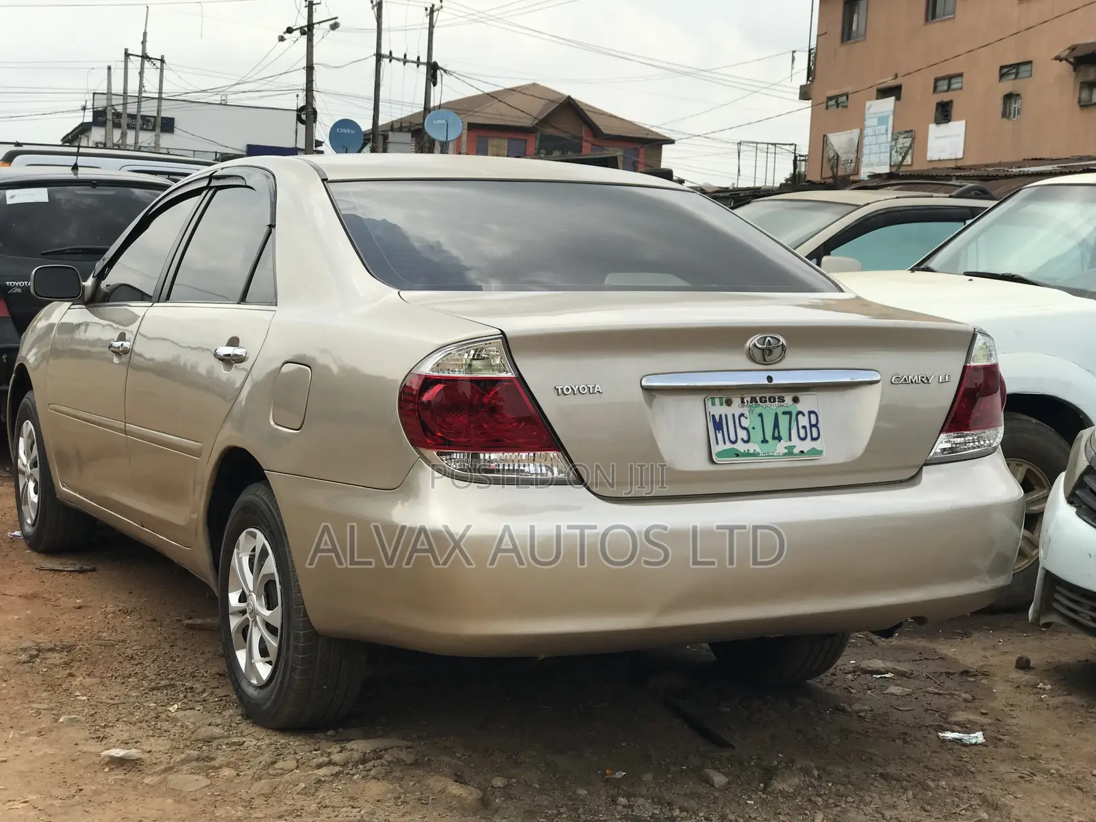 Toyota Camry 2005 Gold
