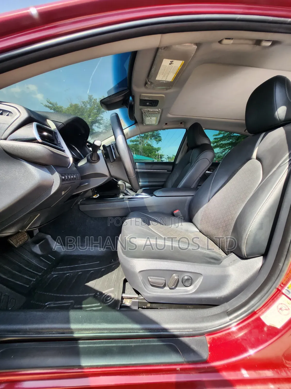 Toyota Camry XSE V6 FWD (3.5L 6cyl 8AM) 2018 Red