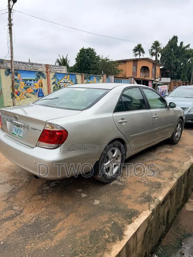 Toyota Camry LE 4dr Sedan (2.4L 4cyl 5A) 2006 Silver