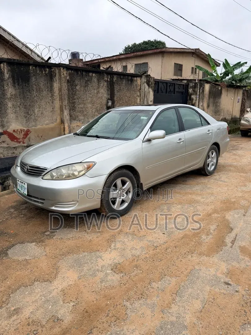 Toyota Camry LE 4dr Sedan (2.4L 4cyl 5A) 2006 Silver