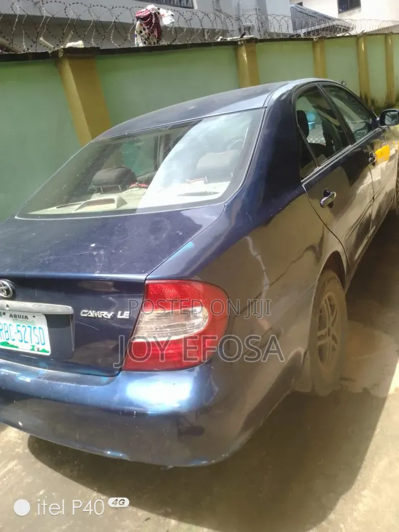 Toyota Camry LE 4dr Sedan (2.4L 4cyl 4A) 2004 Blue