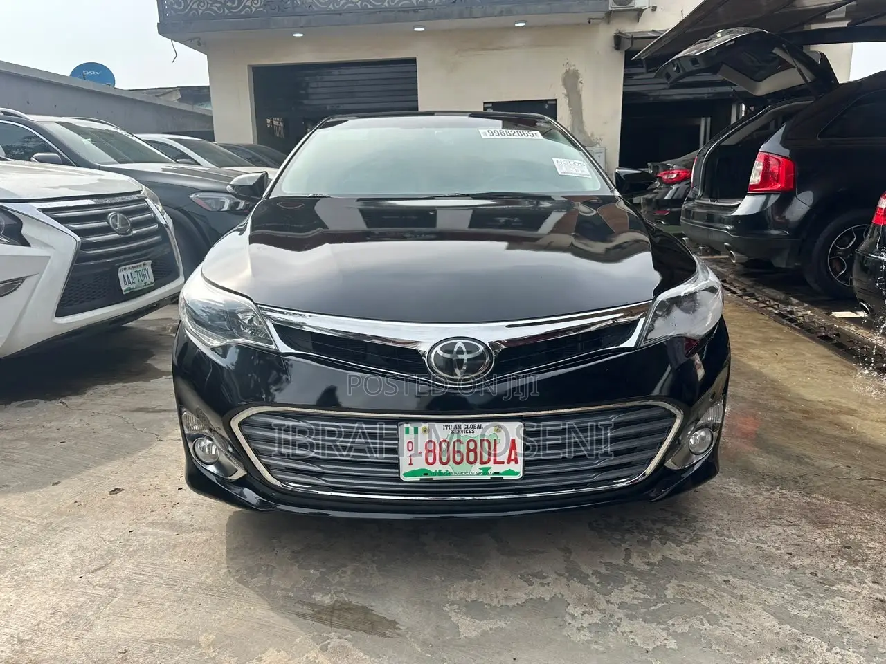 Toyota Avalon Limited 4dr Sedan (3.5L 6cyl 6A) 2015 Black