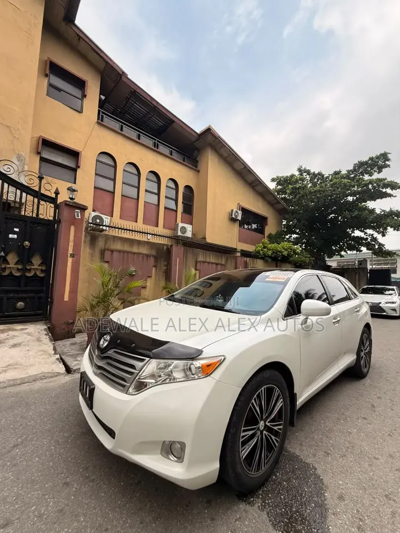 Toyota Venza 2012 White