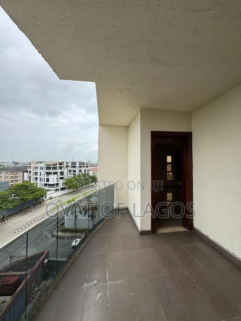 4bdrm Penthouse in Banana Island for rent