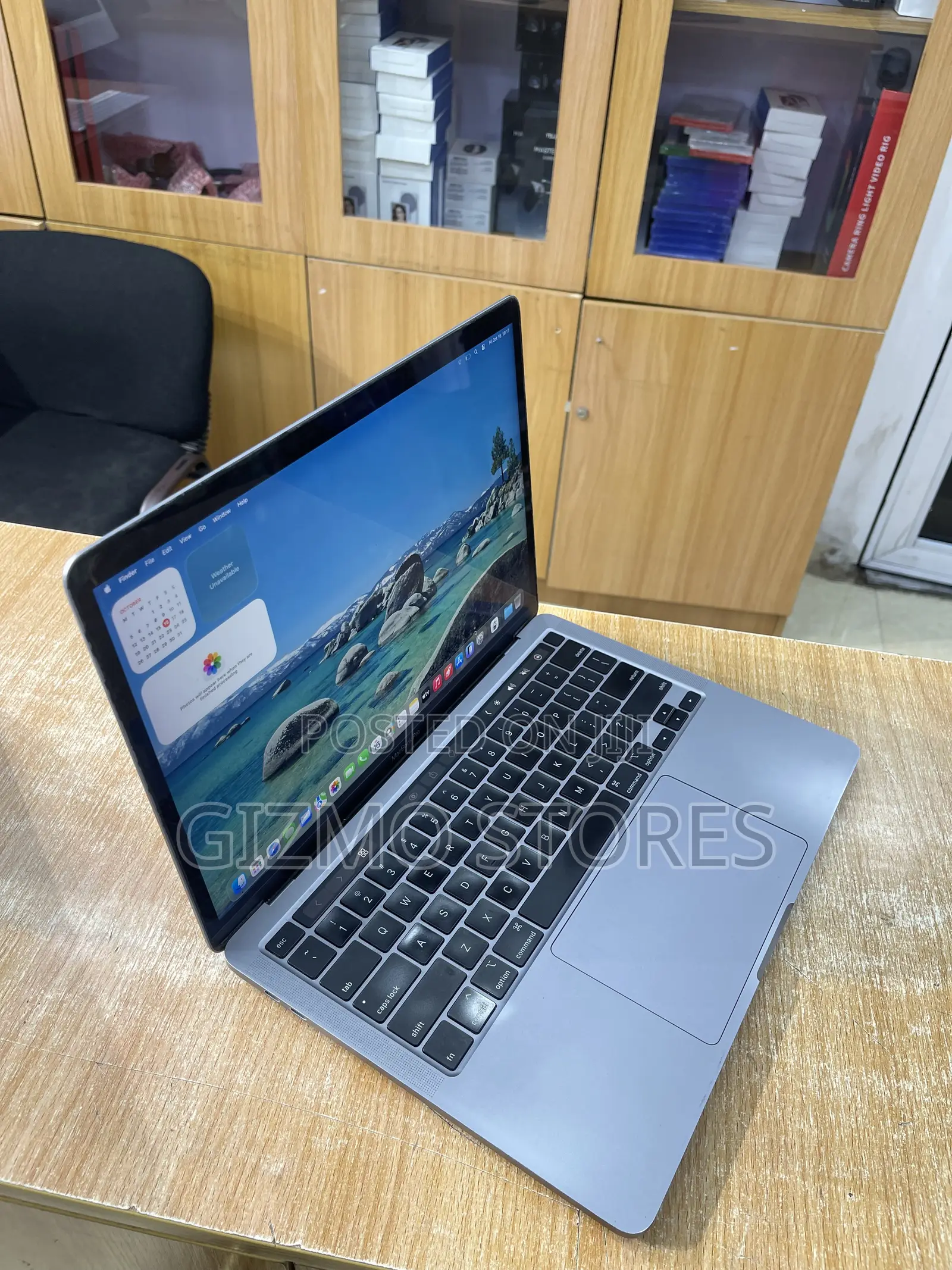 Laptop Apple MacBook Pro 2020 16GB Intel Core i5 SSD 512GB