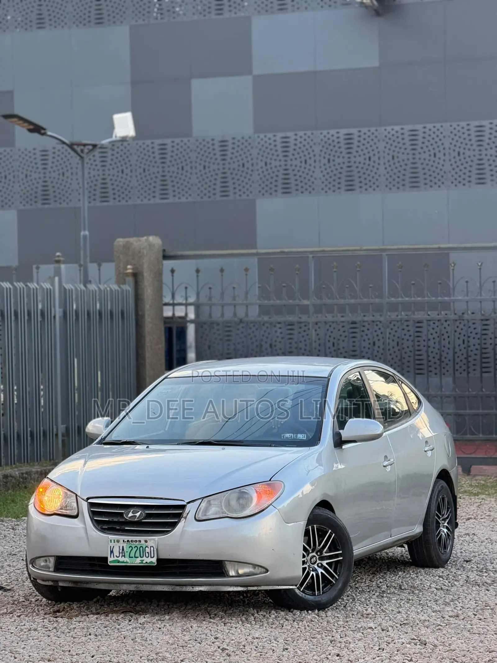Hyundai Elantra 2010 Silver