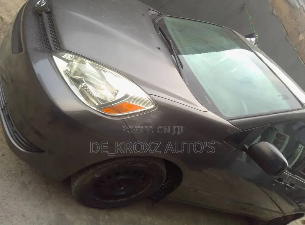Toyota Sienna CE FWD (3.3L V6 5A) 2004 Gray