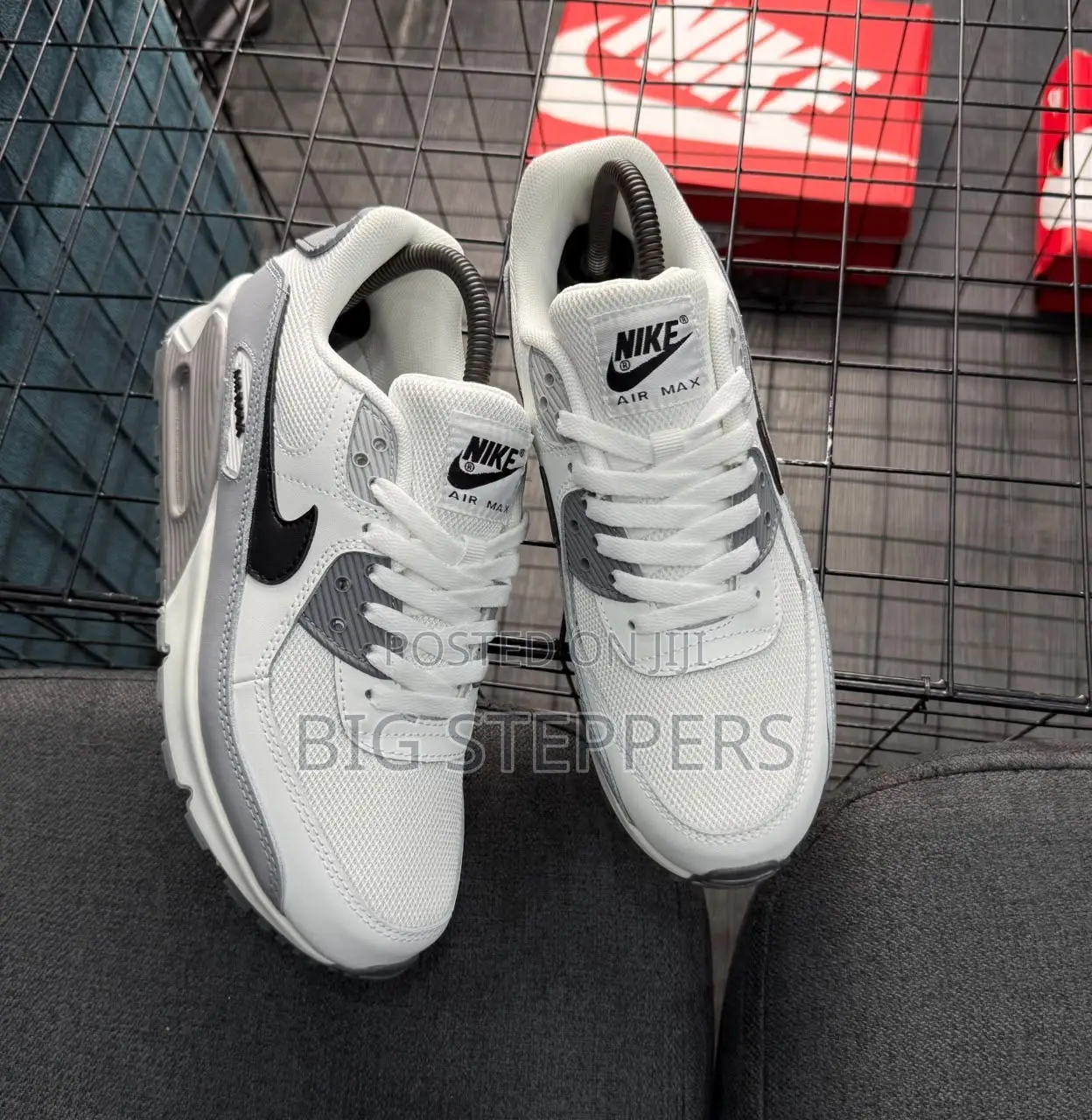 Nike Air Max 90 Sneakers