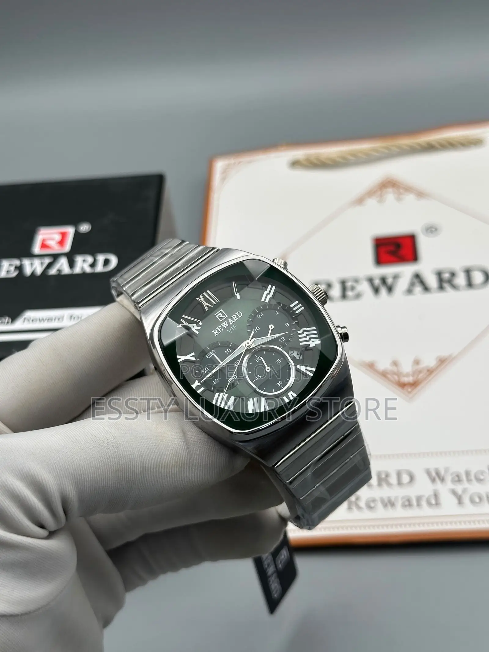High Quality Luxury Reward Men Wristwatch