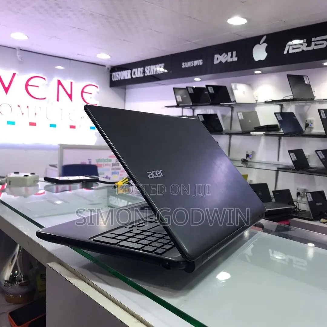 Laptop Acer Aspire 3 4GB Intel Core i3 HDD+SSD 320GB